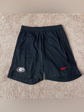 NWT! Nike UGA Georgia Bulldogs team issue sideline shorts